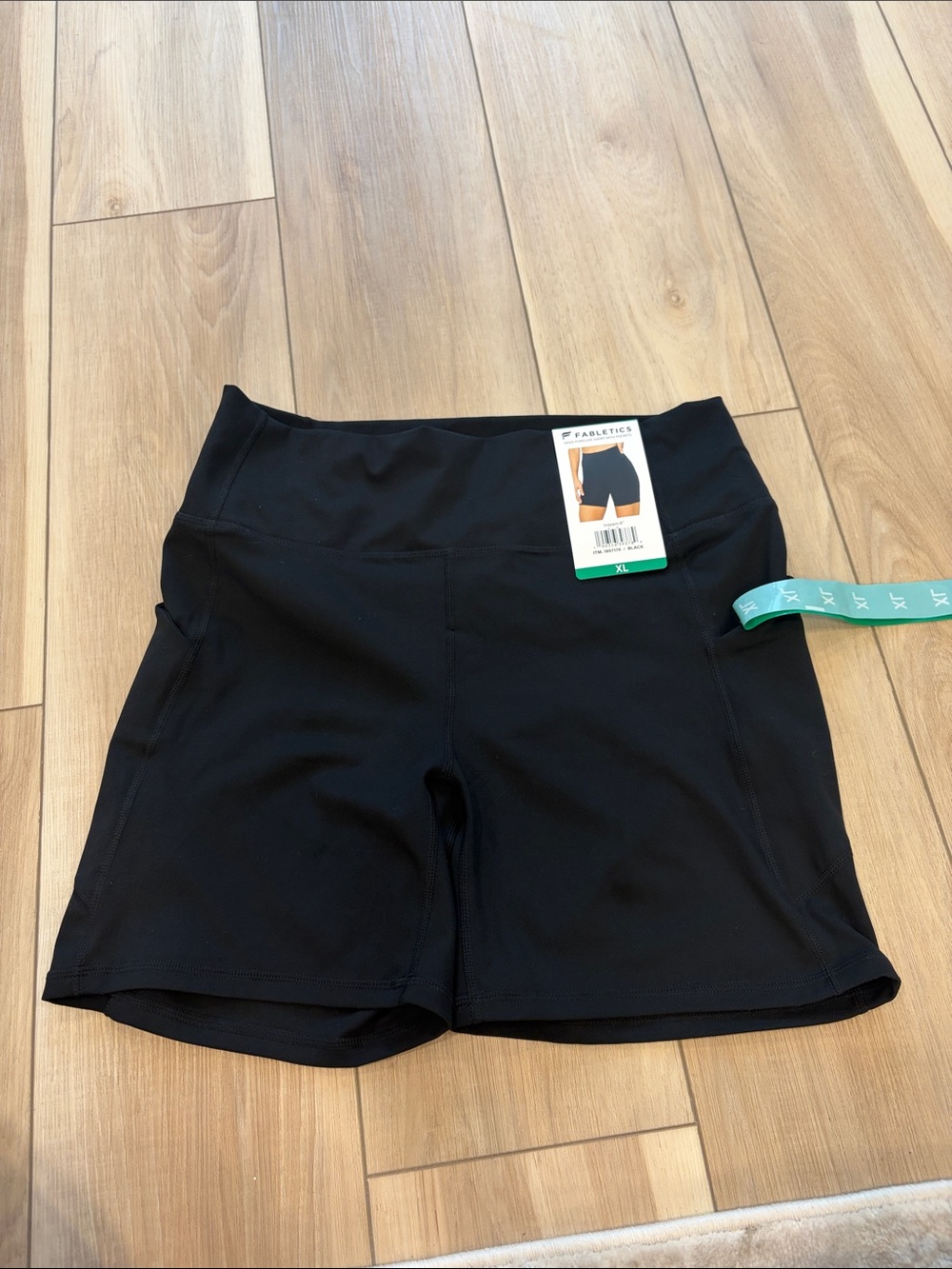 New Fabletics Active High-Rise Black Women's Shorts